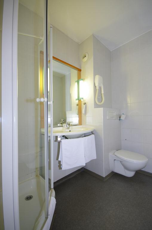 Ibis Gare Hotel 3*